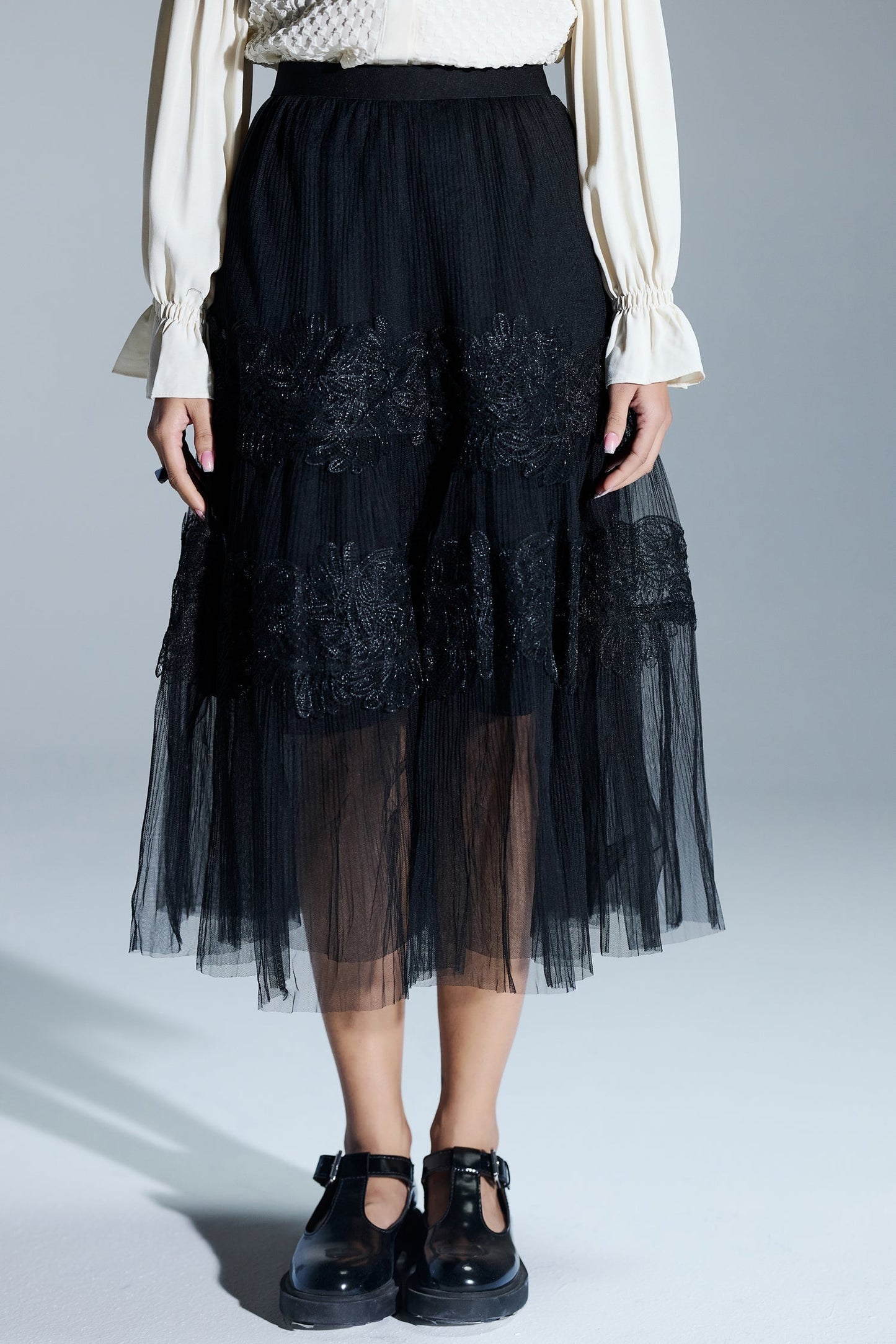 Formal Net Skirt With Lace